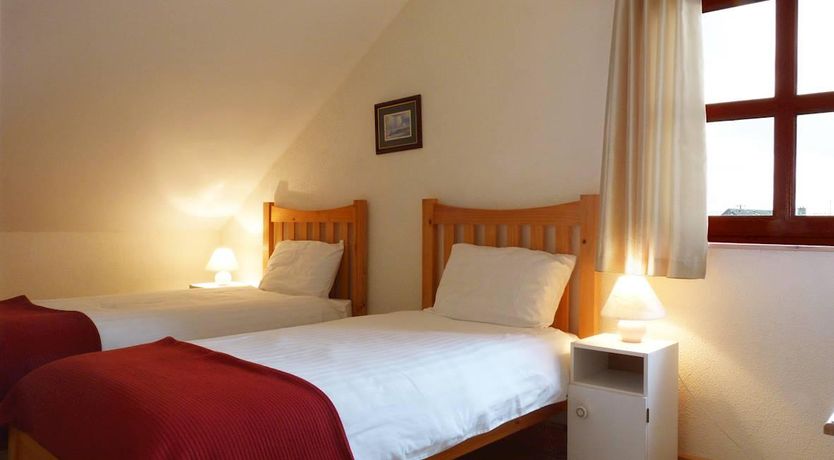 Photo of 5 Bed in Cashel