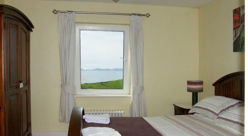 Photo of 4 Bed in Caherdaniel