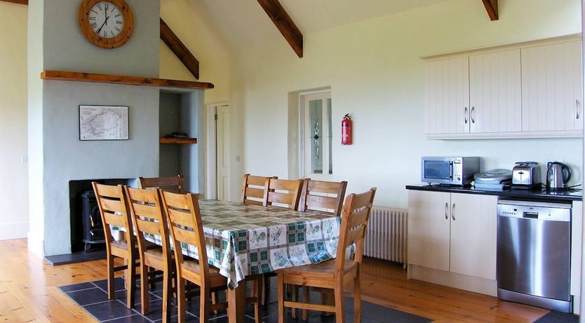 Photo of 4 Bed in Caherdaniel