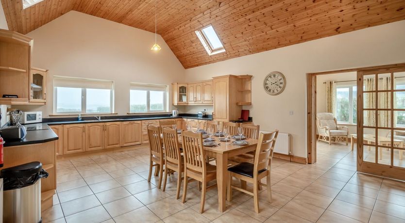 Photo of 5 Bed in Keel