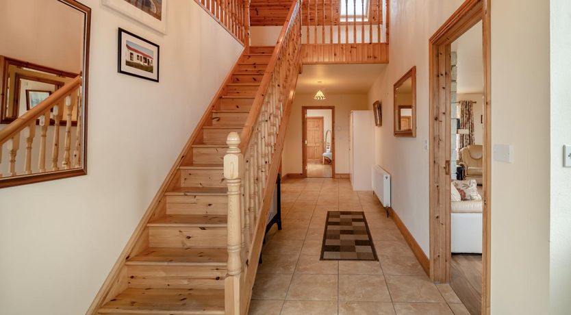 Photo of 5 Bed in Keel