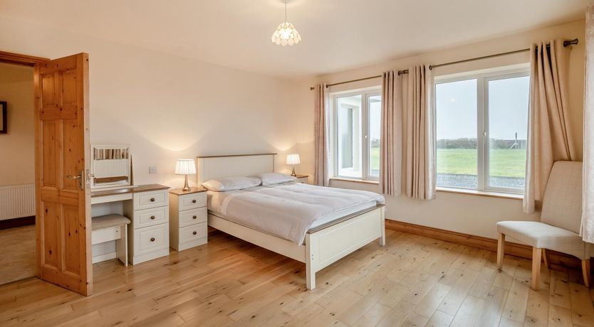 Photo of 5 Bed in Keel