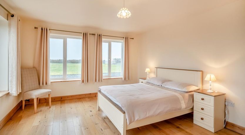 Photo of 5 Bed in Keel