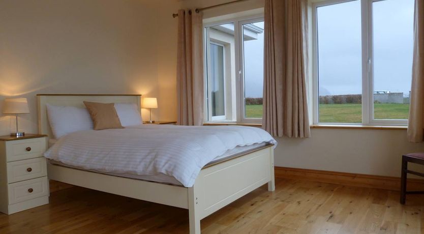 Photo of 5 Bed in Keel