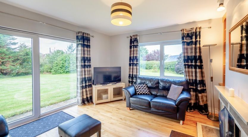 Photo of 6 Bed in Ballylongford