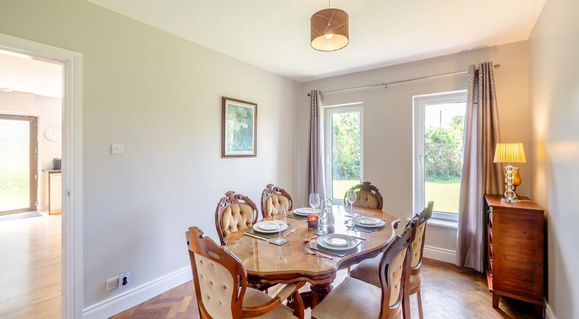 Photo of 6 Bed in Ballylongford