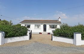 Photo of 3-bed-in-new-ross