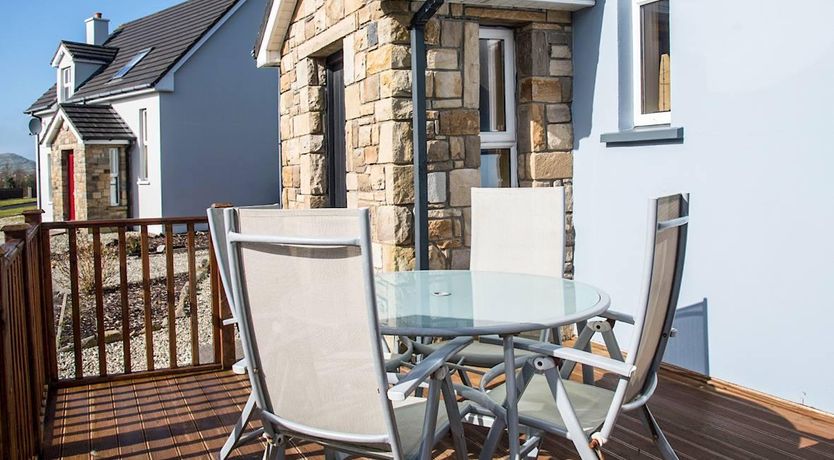 Photo of 4 Bed in Portnoo