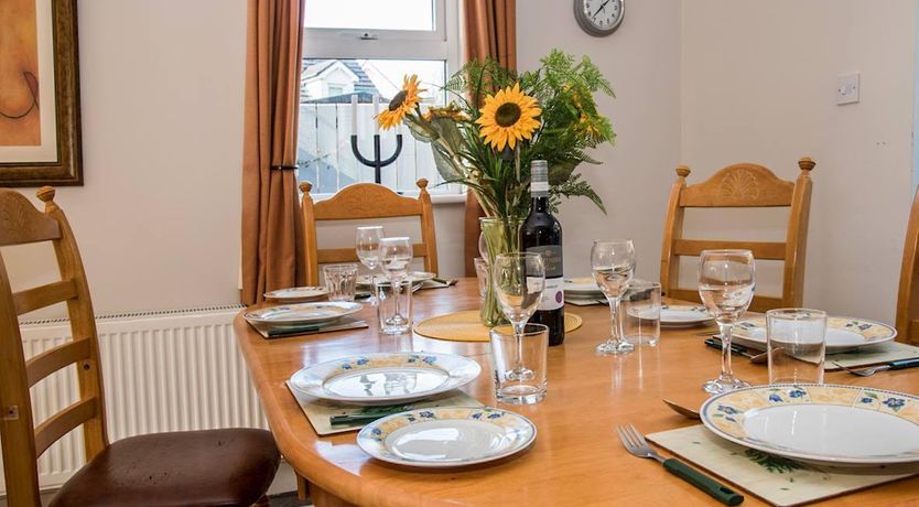 Photo of 4 Bed in Portnoo