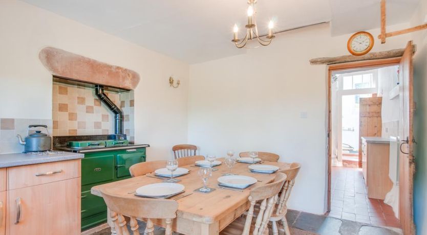 Photo of 3 Bed in Birkby