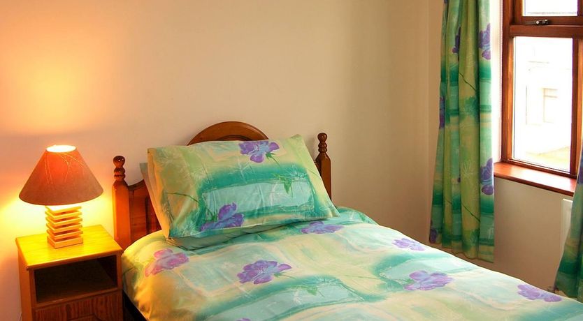 Photo of 4 Bed in Westport