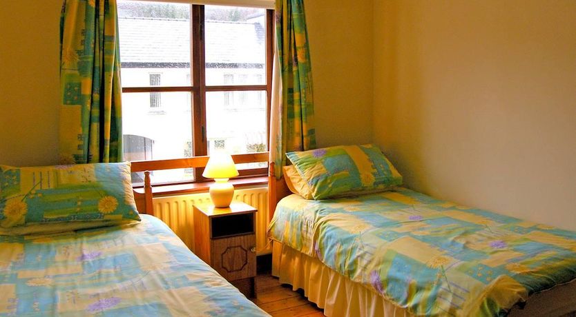 Photo of 4 Bed in Westport