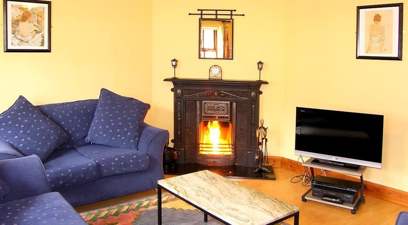 Photo of 4 Bed in Westport