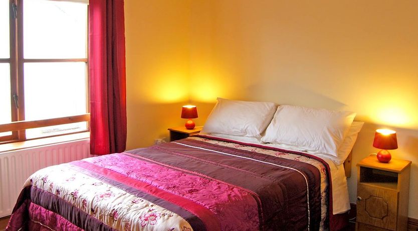 Photo of 4 Bed in Westport