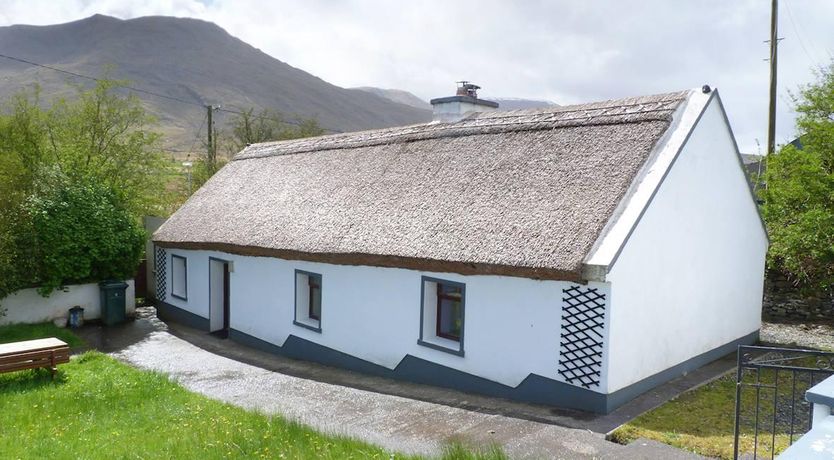 Photo of 2 Bed in Westport Quay