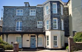 Photo of cliff-house-kingsand