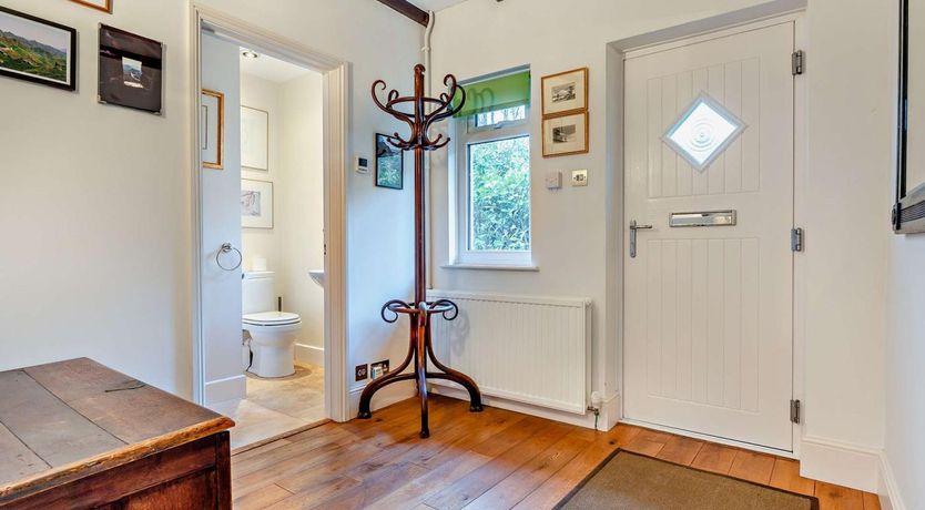Photo of 5 Bed in Newport
