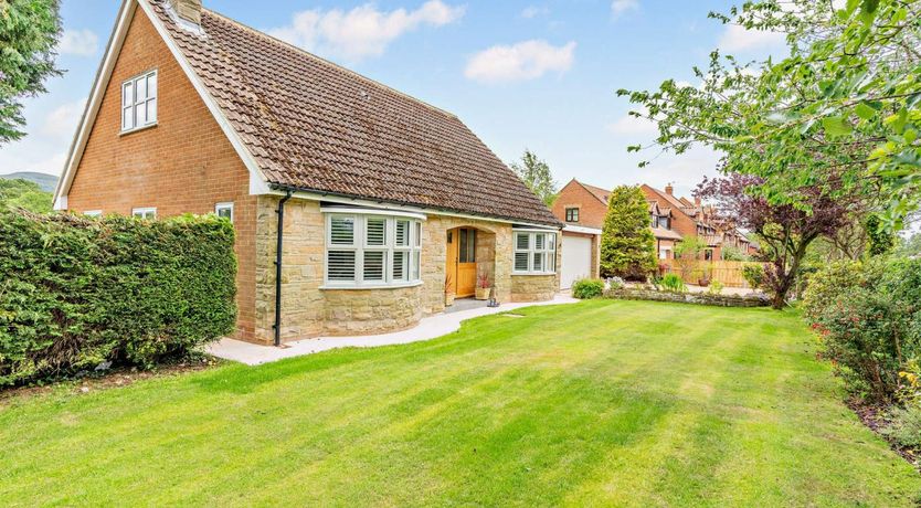 Photo of 4 Bed in Middlesbrough