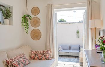 Strand Mews Holiday Home