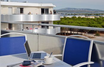 Le Lotus Blanc Apartment 11 Holiday Home