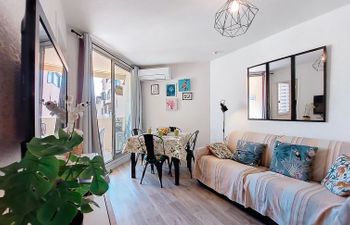 Front de Mer Apartment 27 Holiday Home
