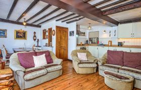 Photo of ukulele-cottage