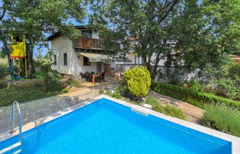 Ajla Holiday Home