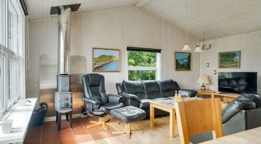 Photo of "Claudine" - 700m from the sea