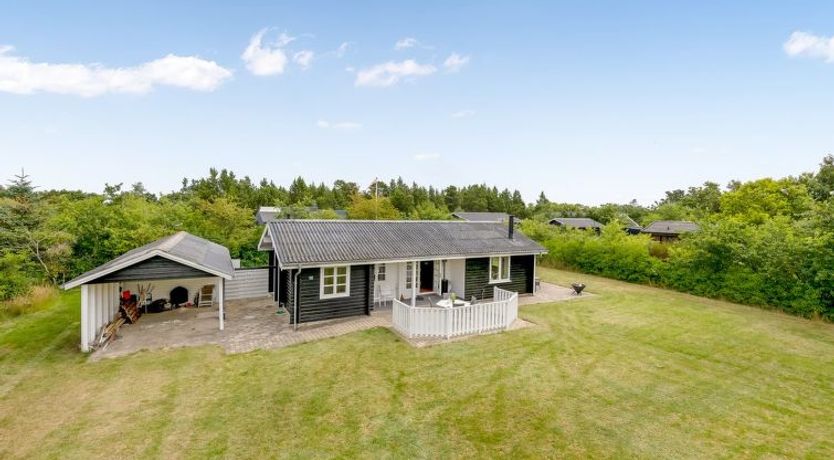 Photo of "Blesse" - 500m to the fjord