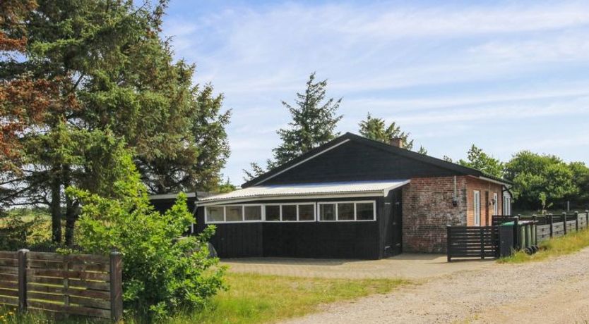 Photo of "Øvli" - 3.8km from the sea