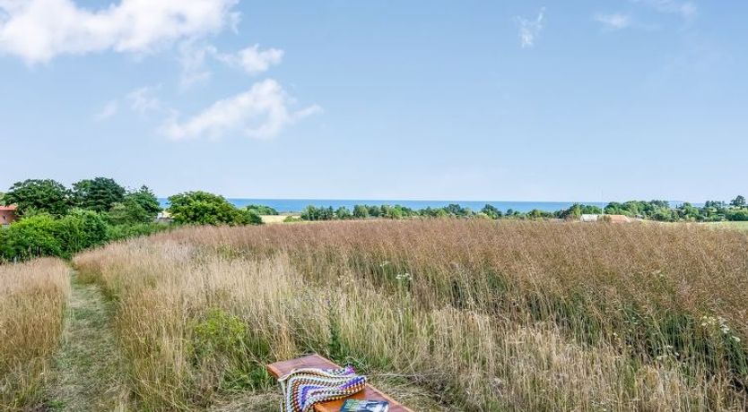 Photo of "Idalia" - 600m from the sea