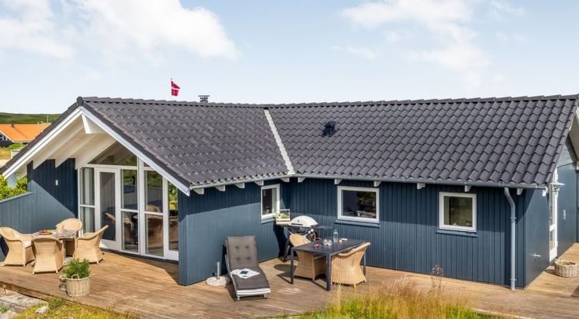 Photo of "Effie" - 500m from the sea