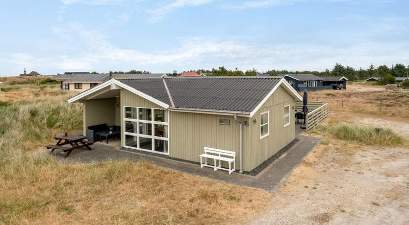 Photo of "Drifa" - 600m from the sea