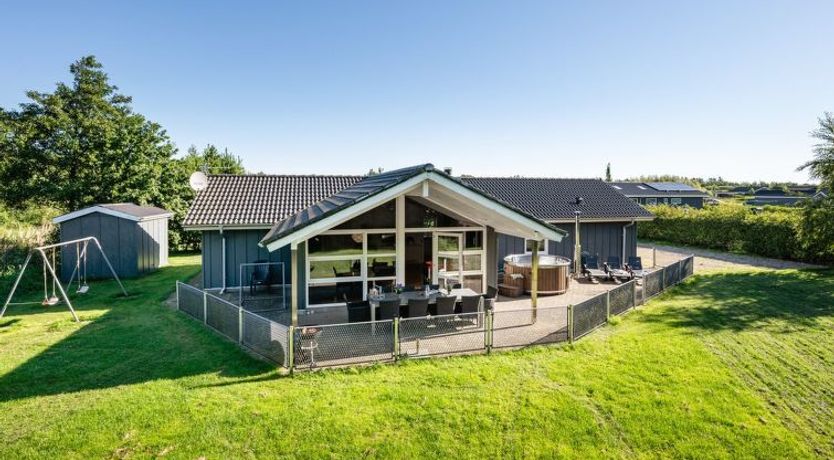 Photo of "Findus" - 1.2km to the fjord