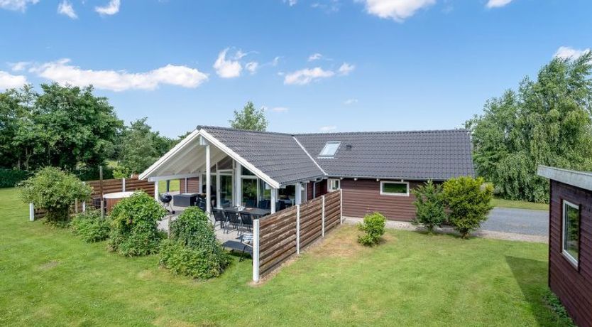 Photo of "Mika" - 800m from the sea