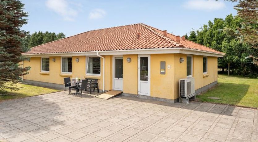 Photo of "Ebon" -  from the sea