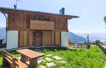 Larice Quadrilocale Villa 2 Holiday Home