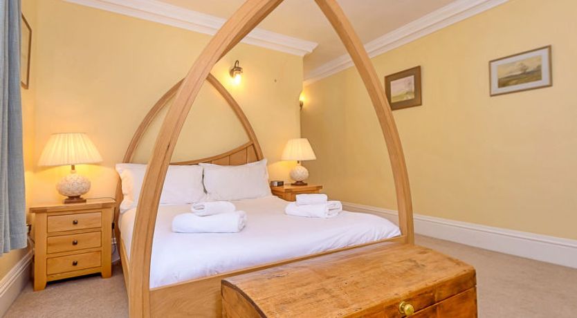 Photo of Harold Villa