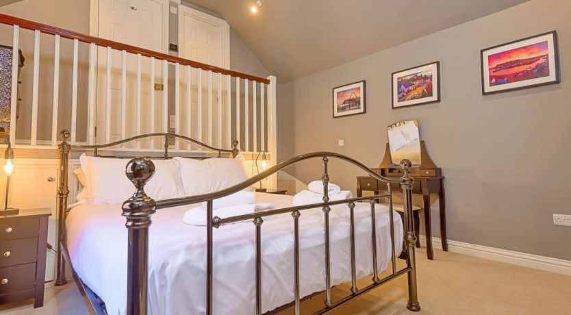 Photo of Harold Villa