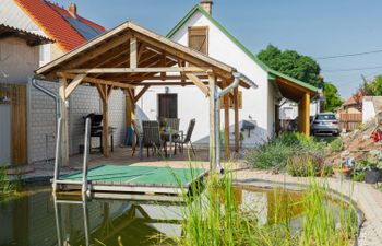 Goggola Holiday Home