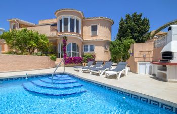 Santa Barbara Holiday Home