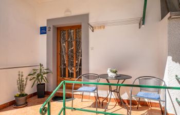Banina Holiday Home