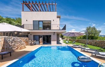 Le Maris Holiday Home