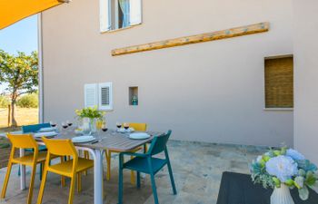 Casa del Pozzo Holiday Home