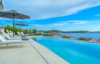 Allina Holiday Home