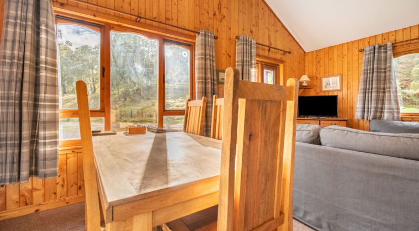 Photo of Loch Meiklie 3 bed Holiday Home 2