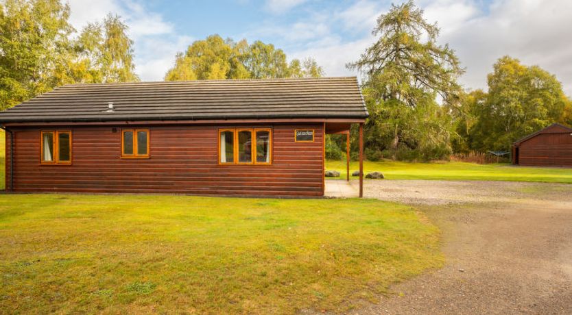 Photo of Loch Meiklie 3 bed Holiday Home 2