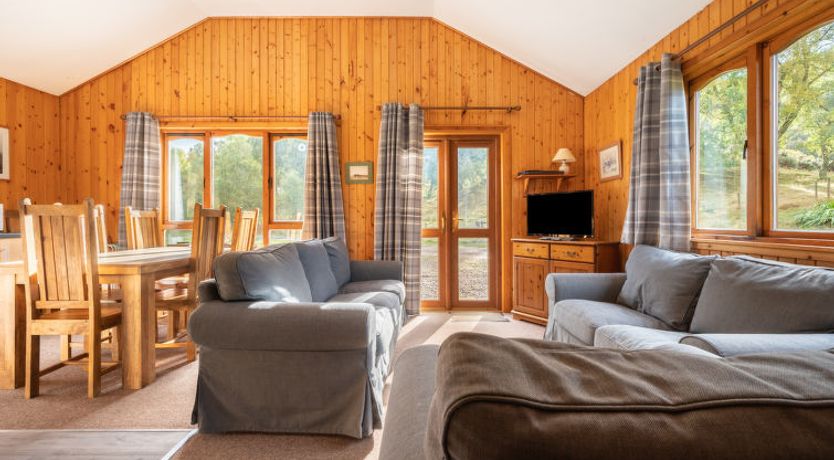 Photo of Loch Meiklie 3 bed Holiday Home 2