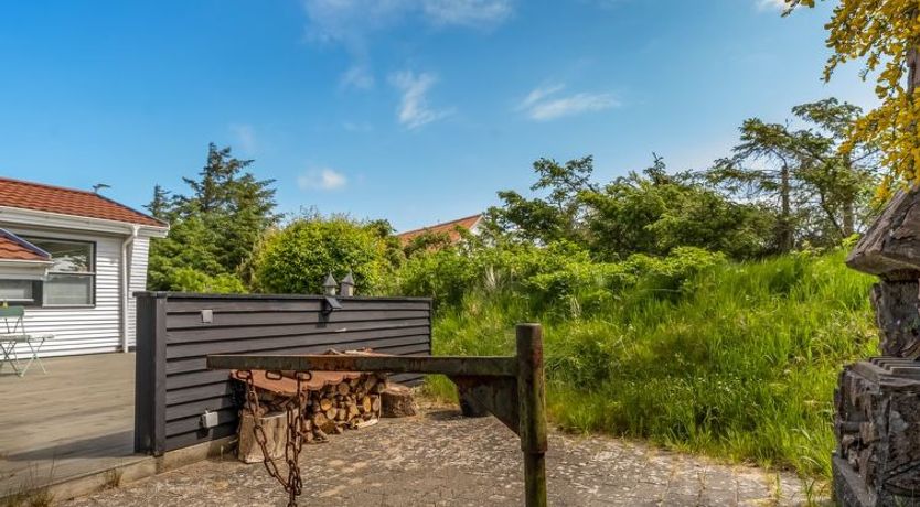 Photo of "Annemone" - 900m from the sea