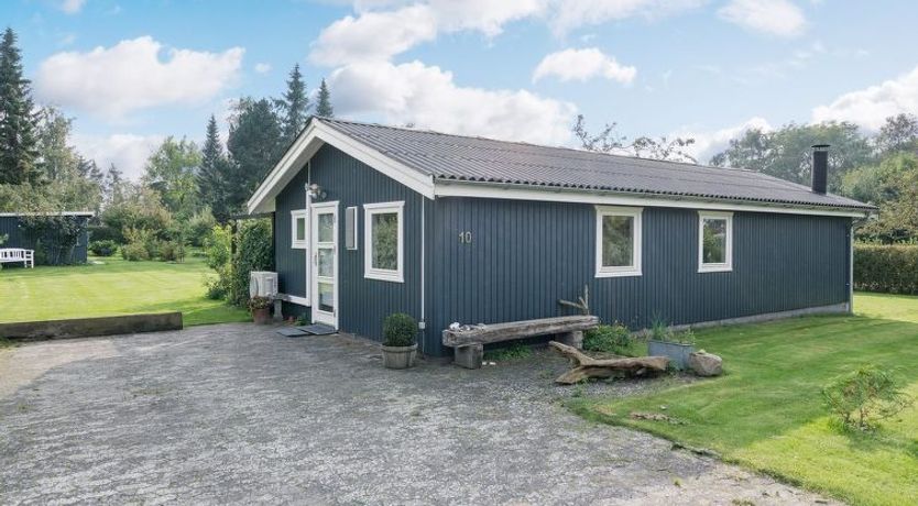 Photo of "Leani" - 200m from the sea